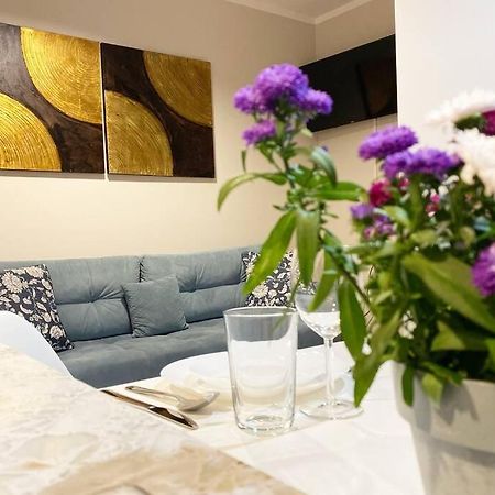 ורשה Exclusive 2Br! Apartment Near City Center +Netflix מראה חיצוני תמונה