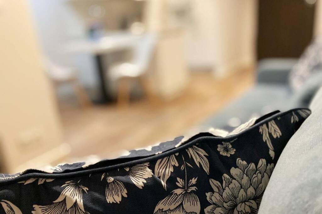 ורשה Exclusive 2Br! Apartment Near City Center +Netflix מראה חיצוני תמונה
